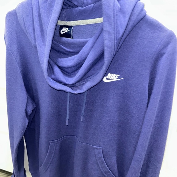 Nike Sweaters - Nike Sweater